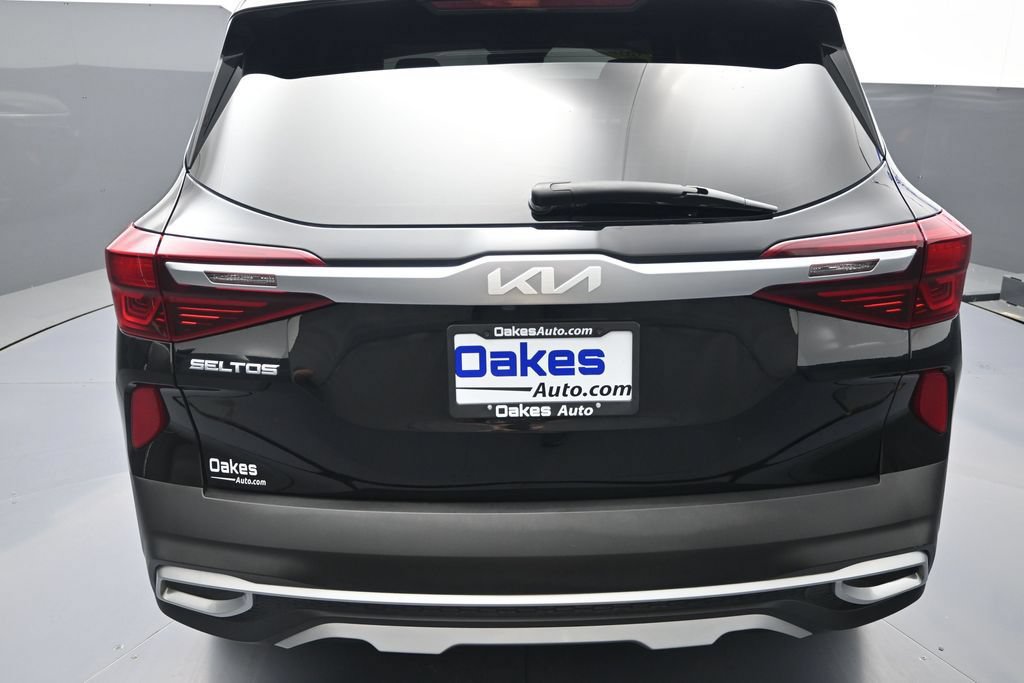 Certified 2022 Kia Seltos SX w/ Sunroof Package AWD/4WD image 36
