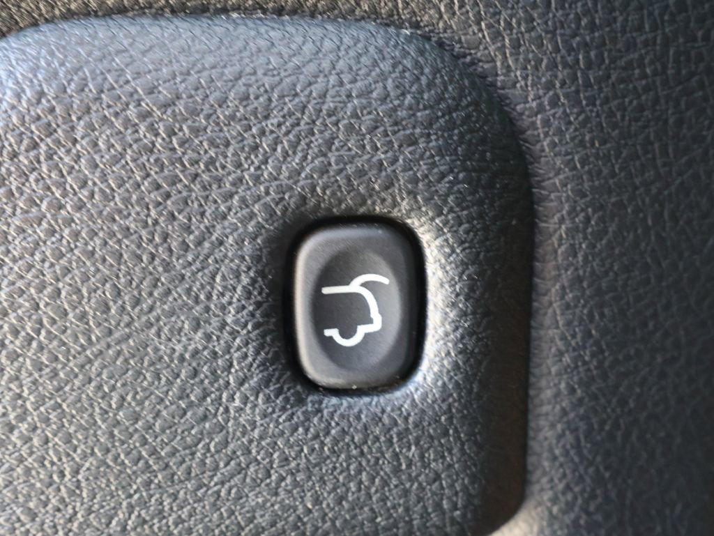 Used 2018 Dodge Durango SXT w/ Quick Order Package 2BB AWD/4WD image 31