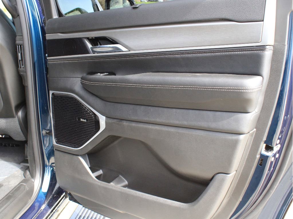 New 2026 Jeep Grand Wagoneer Limited AWD/4WD image 28
