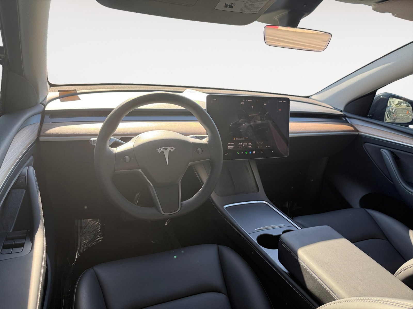 Used 2025 Tesla Model Y Long Range image 15