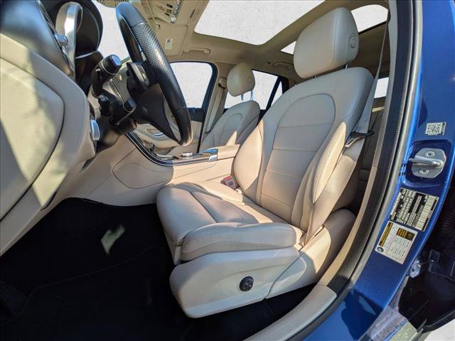 Used 2019 Mercedes-Benz GLC 350e 4MATIC image 15