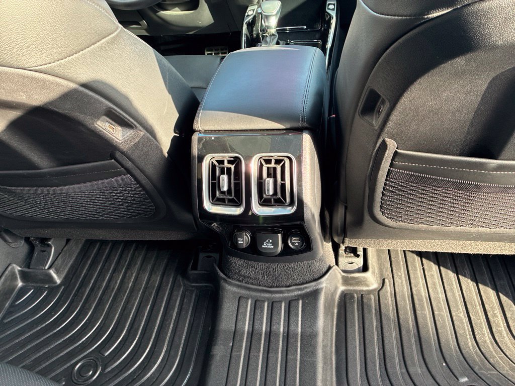 Used 2023 Kia Sorento SX AWD/4WD image 31