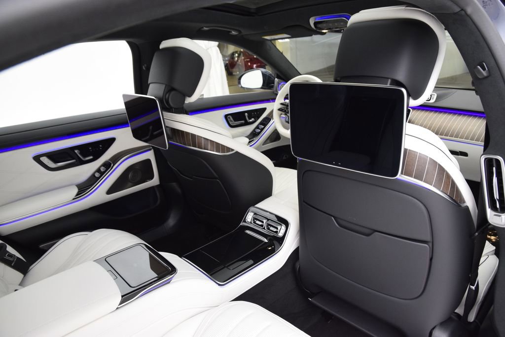 Used 2025 Mercedes-Benz S 63 AMG S image 20