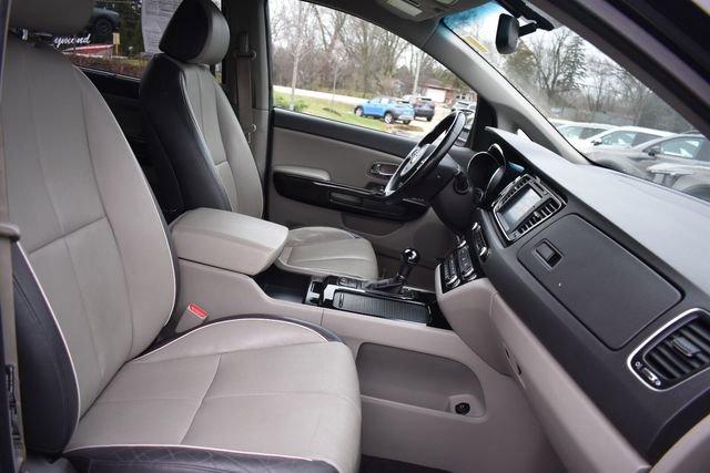 Used 2016 Kia Sedona SX image 14