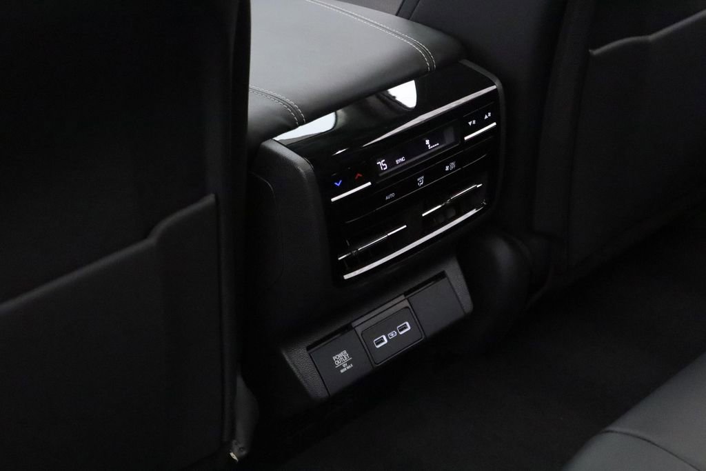 Certified 2024 Acura MDX SH-AWD w/ Technology Package image 11