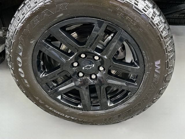 Used 2023 Chevrolet Silverado 1500 Custom w/ LPO, Dark Essentials Package AWD/4WD image 24