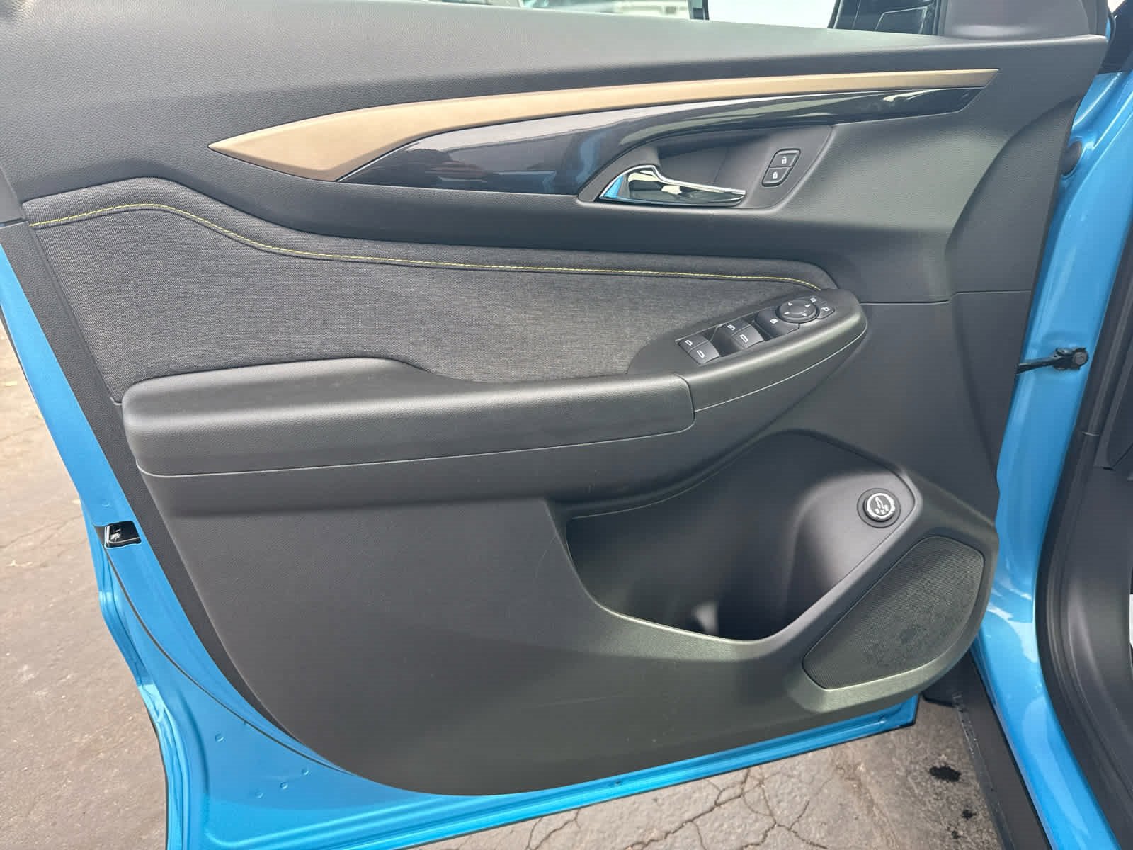 New 2025 Chevrolet TrailBlazer ACTIV w/ Convenience Package image 8