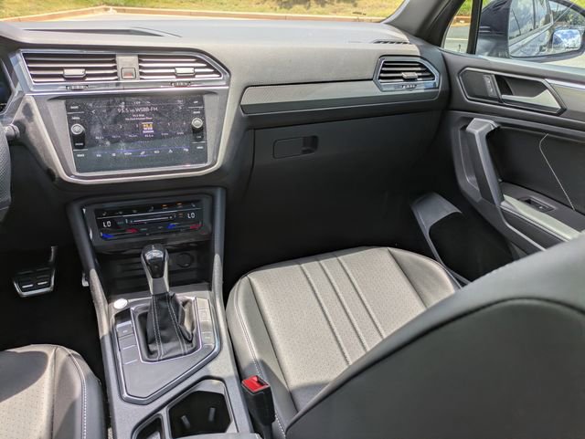Used 2023 Volkswagen Tiguan SE R-Line FWD image 18