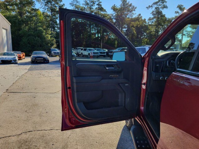 Used 2023 GMC Sierra 1500 AT4 w/ Technology Package image 12