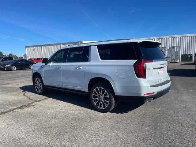 New 2026 GMC Yukon XL Denali w/ Denali Reserve Package image 7
