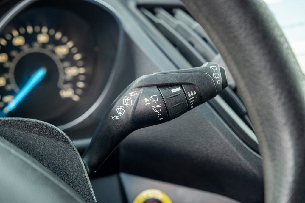 Used 2019 Ford Escape SE image 14