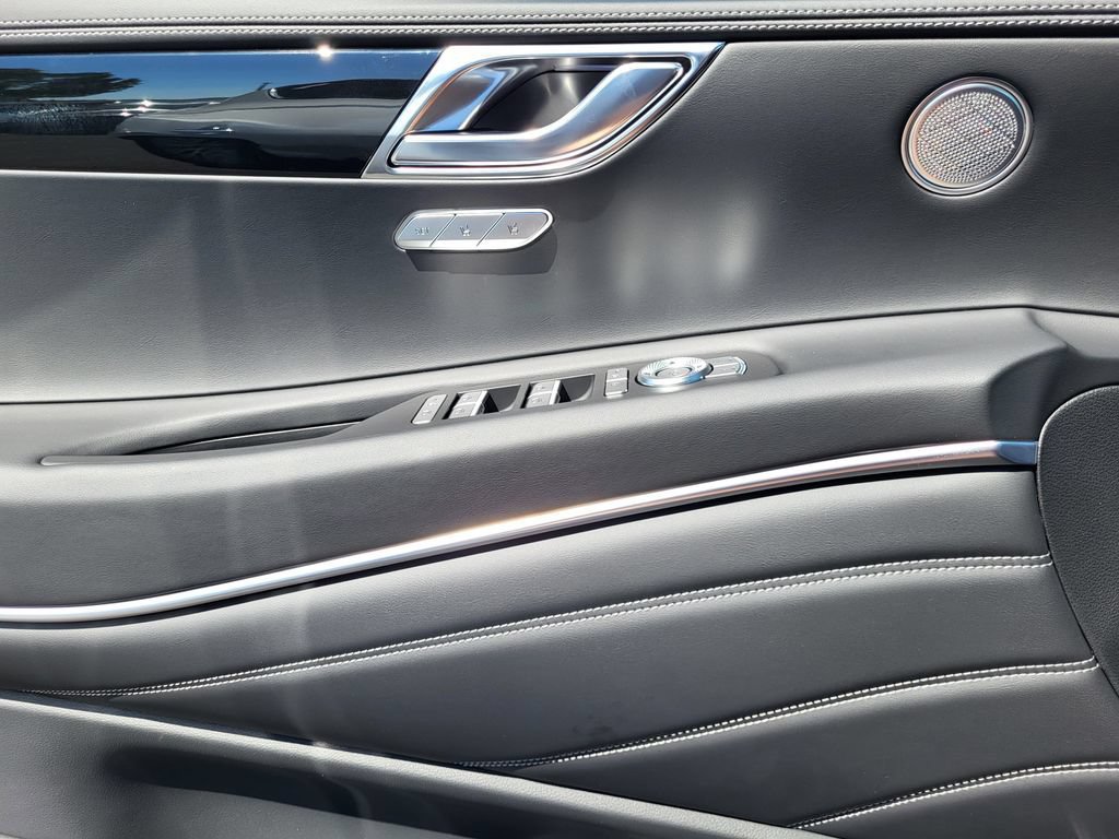 New 2027 Genesis GV80 2.5T AWD/4WD image 8
