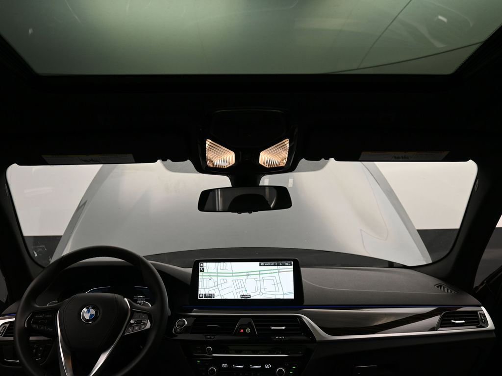 Used 2023 BMW 530i xDrive AWD/4WD image 14