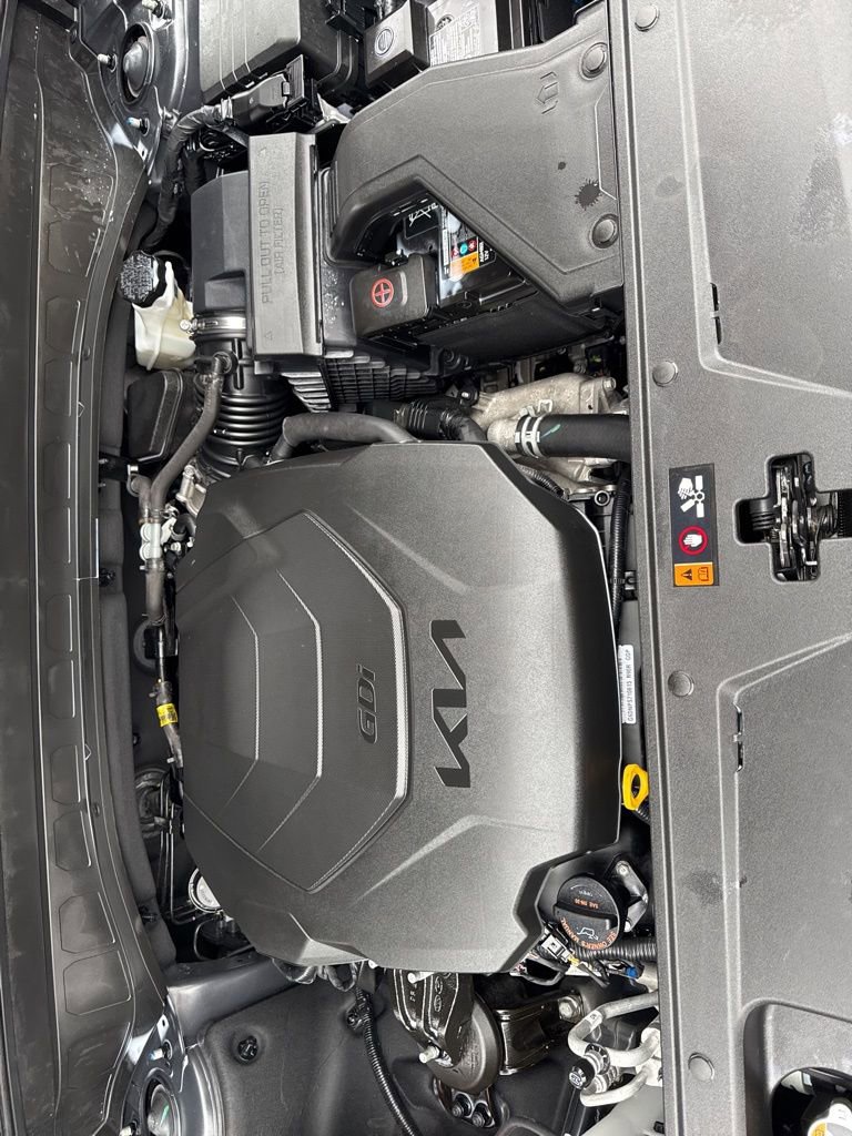 Used 2024 Kia Telluride S image 10