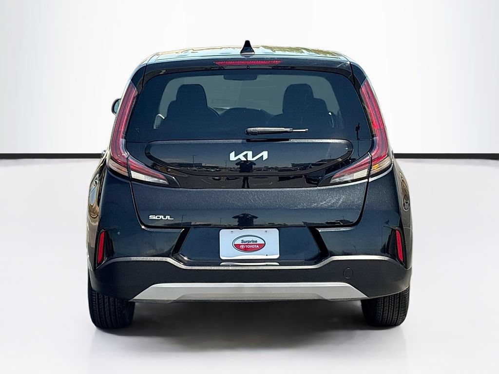Used 2023 Kia Soul LX w/ Option Group 015 FWD image 6