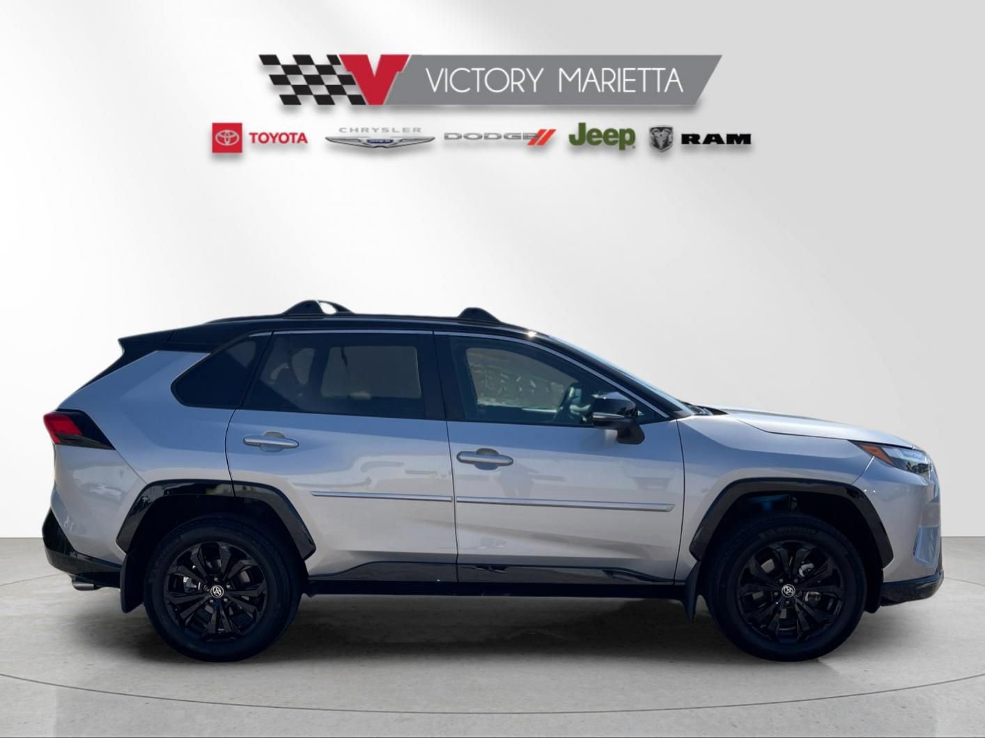 Used 2024 Toyota RAV4 XSE w/ Weather Package AWD/4WD image 6