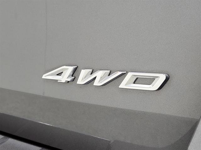Used 2022 Ford Explorer Limited w/ Equipment Group 301A AWD/4WD image 7