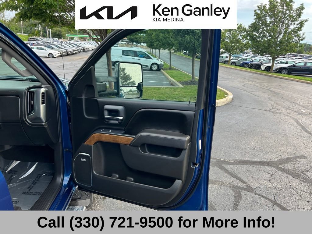 Used 2017 Chevrolet Silverado 1500 LTZ w/ LTZ Plus Package AWD/4WD image 50