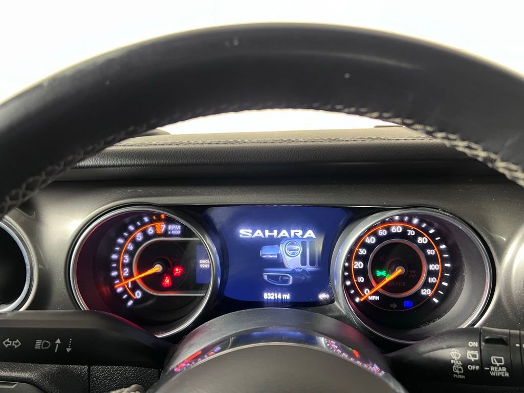 Used 2018 Jeep Wrangler Unlimited Sahara AWD/4WD image 26