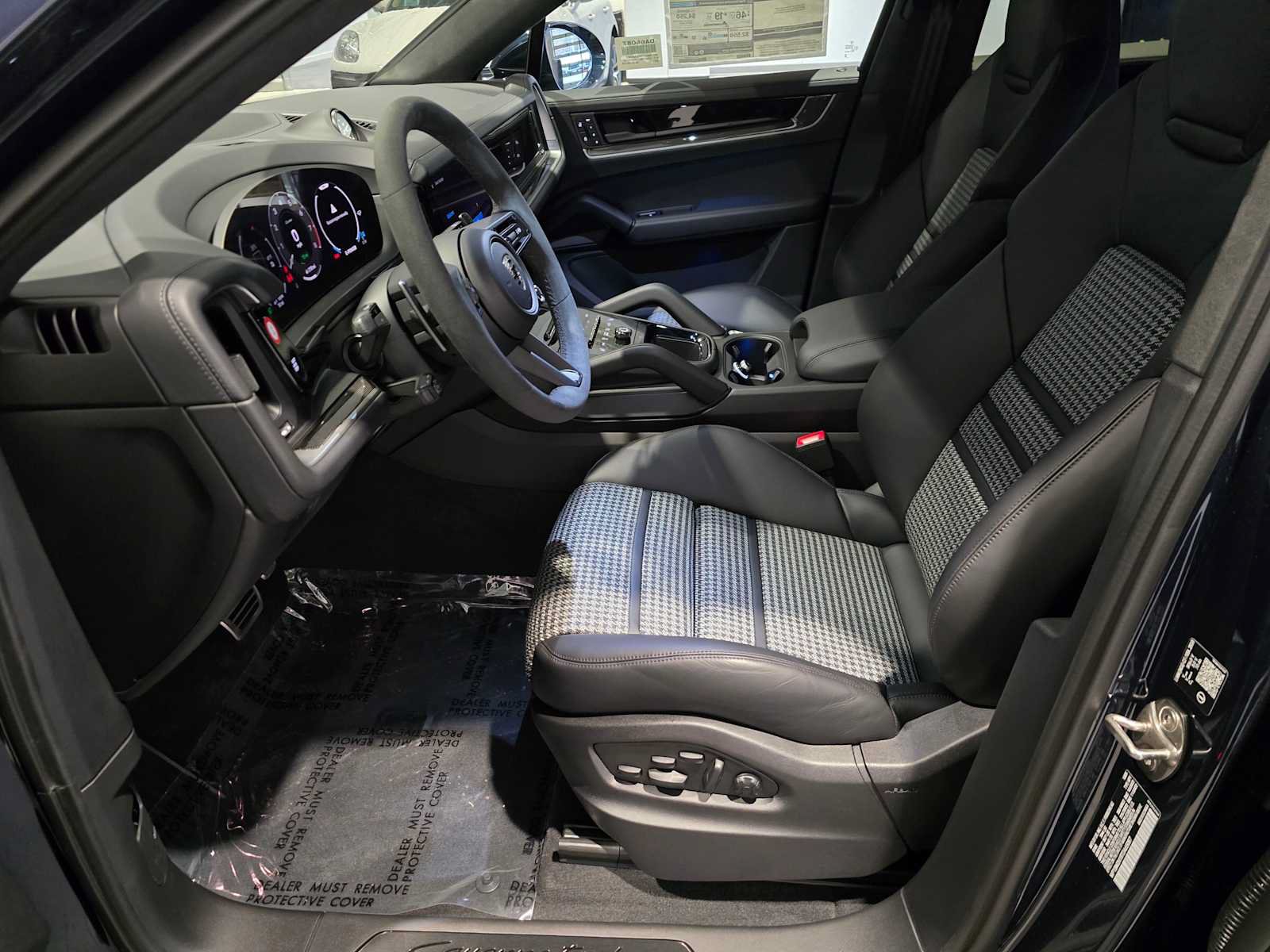 New 2026 Porsche Cayenne Turbo AWD/4WD image 26