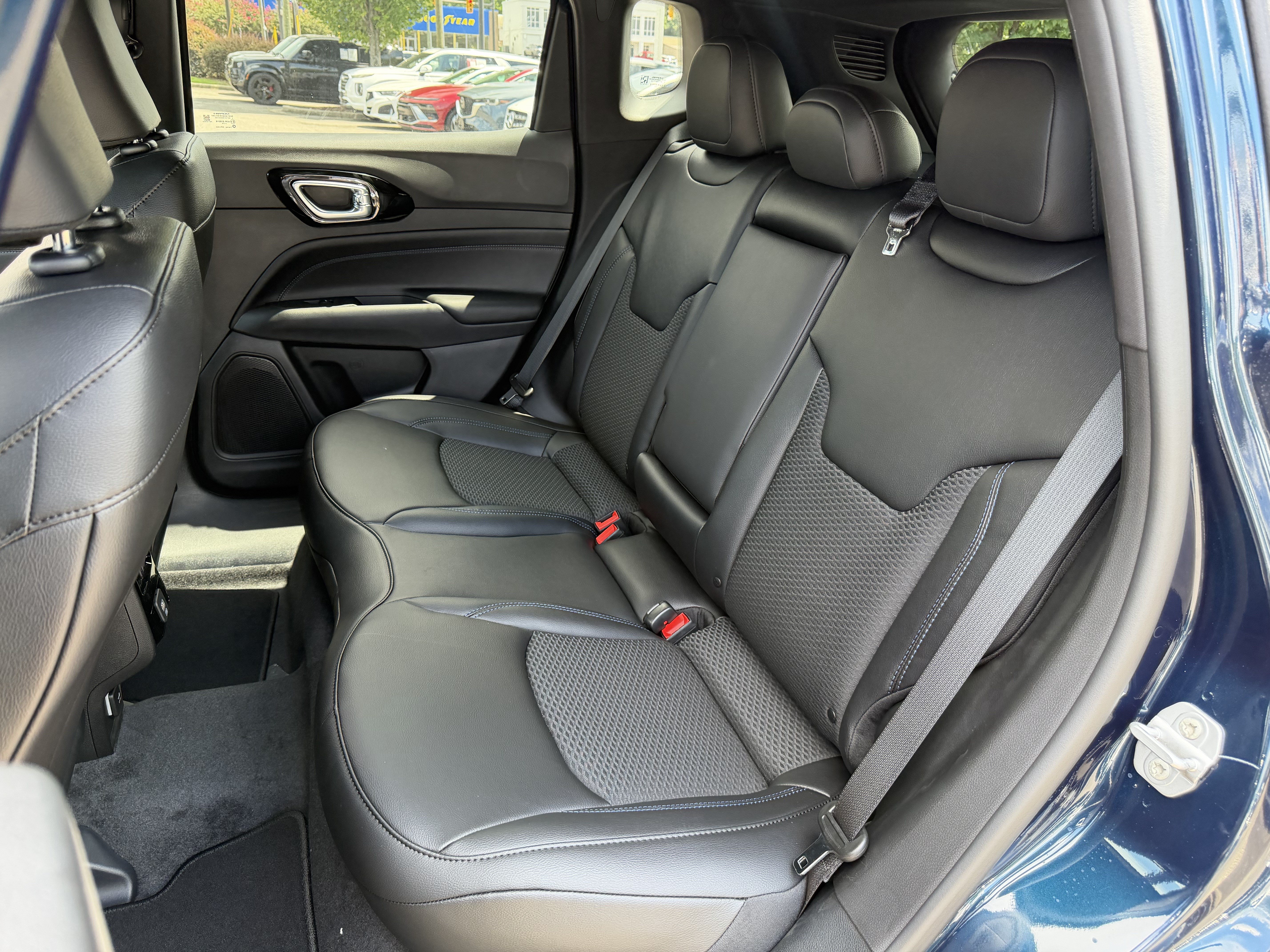 New 2026 Jeep Compass Latitude AWD/4WD image 31