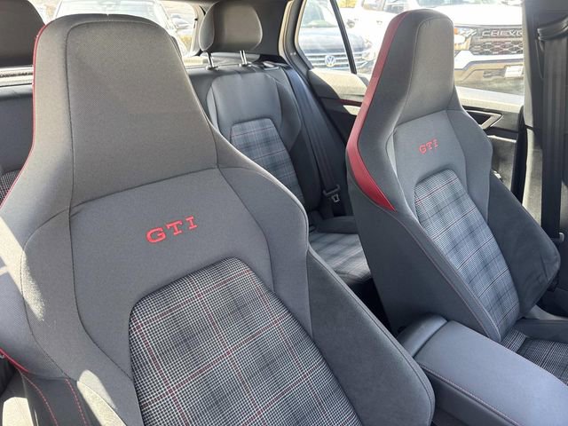 Used 2024 Volkswagen GTI SE FWD image 27