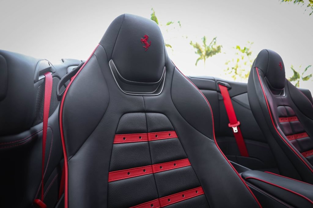 Used 2022 Ferrari Portofino M RWD image 42