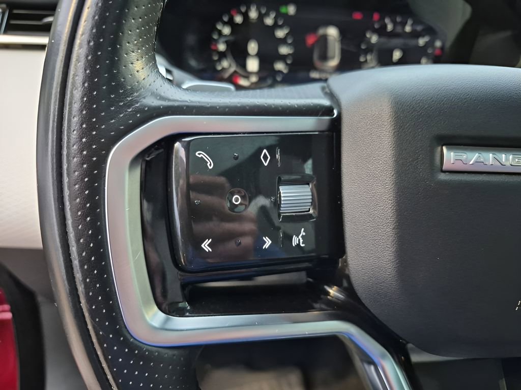 Used 2021 Land Rover Range Rover Velar R-Dynamic S image 34