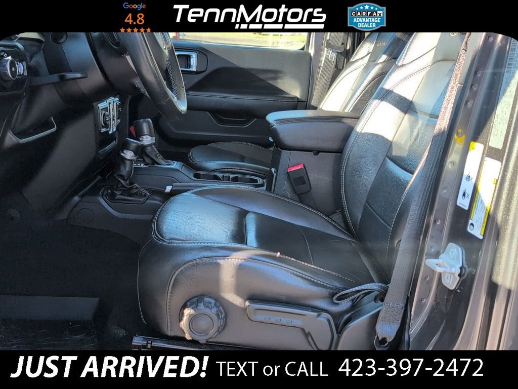 Used 2018 Jeep Wrangler Unlimited Sahara image 13