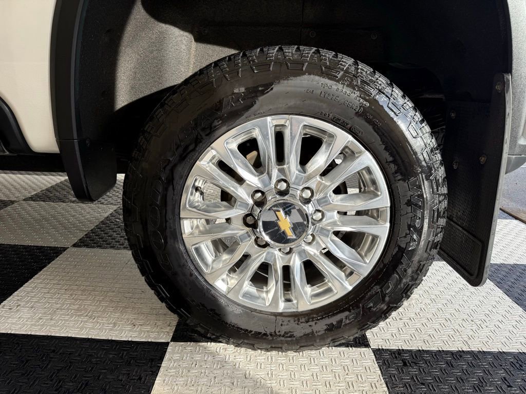 Used 2023 Chevrolet Silverado 3500 High Country w/ Z71 Off-Road Package image 14