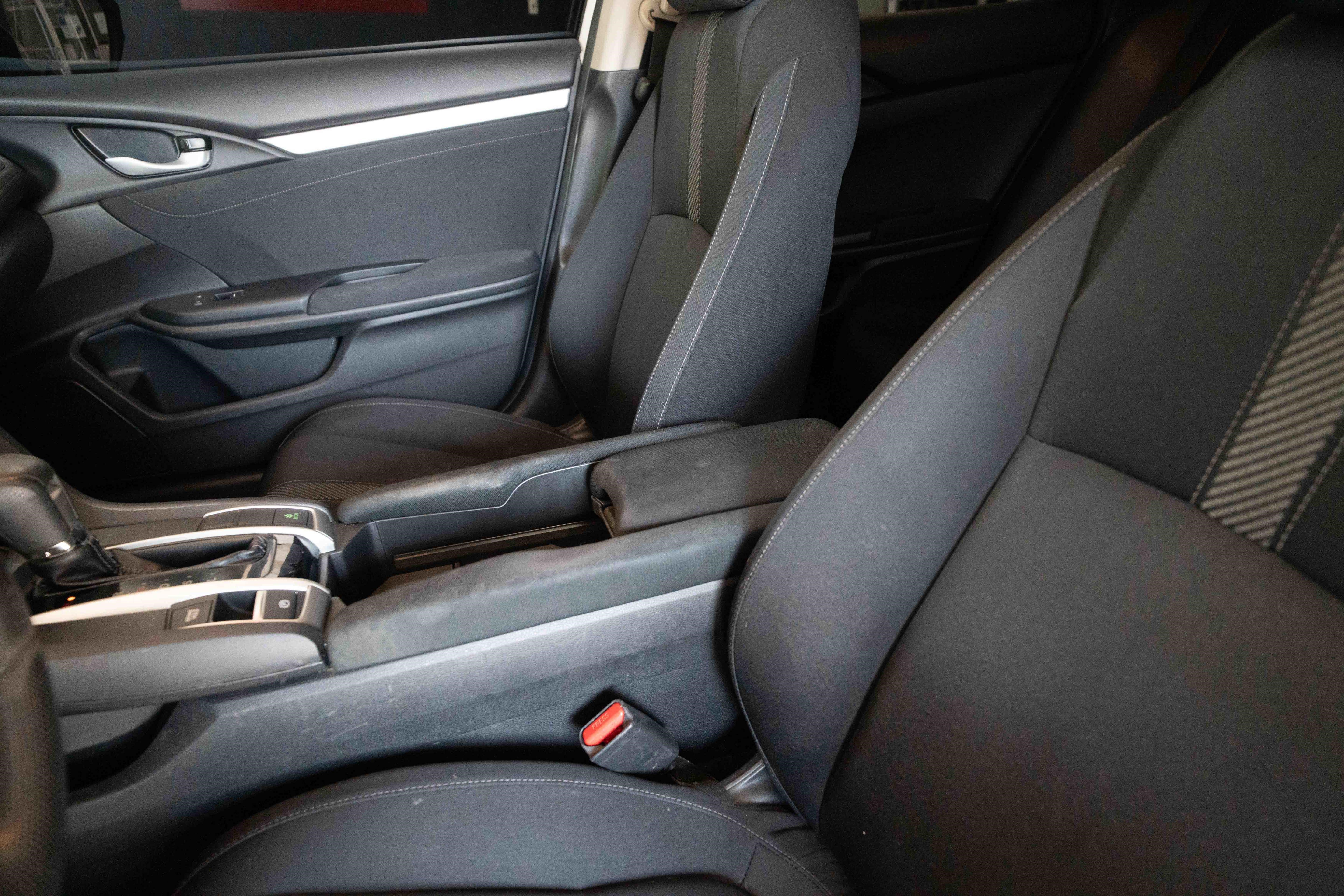 Used 2018 Honda Civic EX image 10