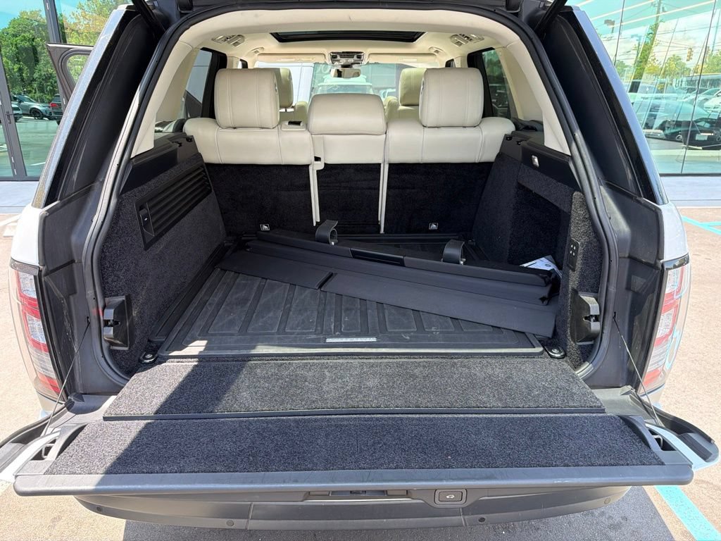 Used 2017 Land Rover Range Rover HSE AWD/4WD image 14