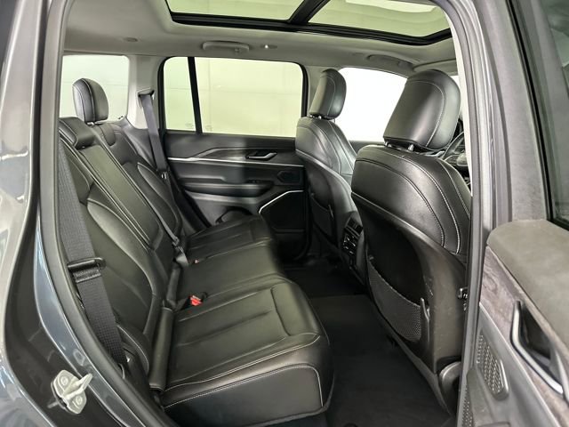 Used 2023 Jeep Grand Cherokee 4WD 4xe image 27