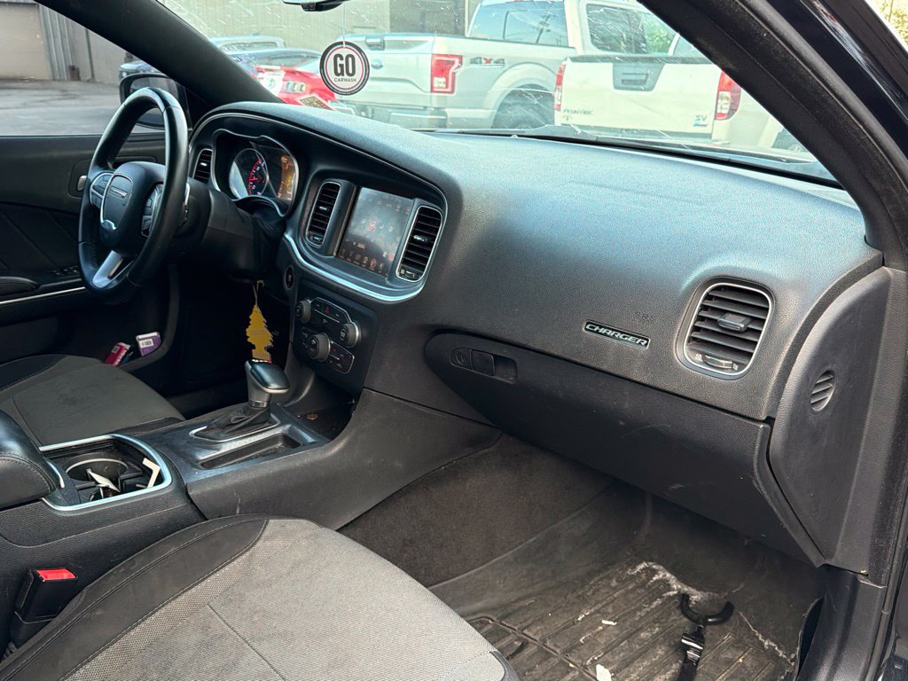 Used 2015 Dodge Charger R/T RWD image 15
