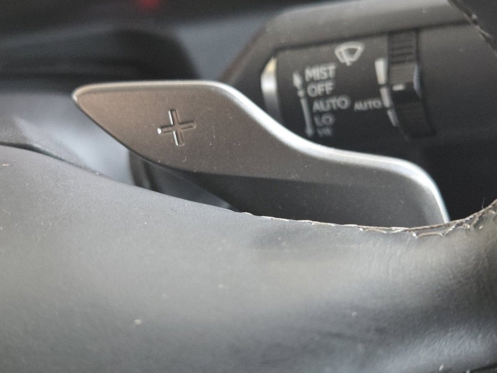 Used 2021 Lexus ES 300h w/ Premium Package image 17