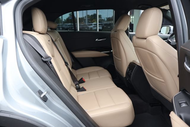 Used 2024 Cadillac XT4 Luxury w/ Cold Weather Package FWD image 20
