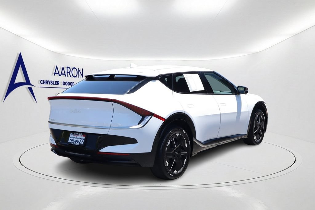 Used 2025 Kia EV6 Wind RWD image 4