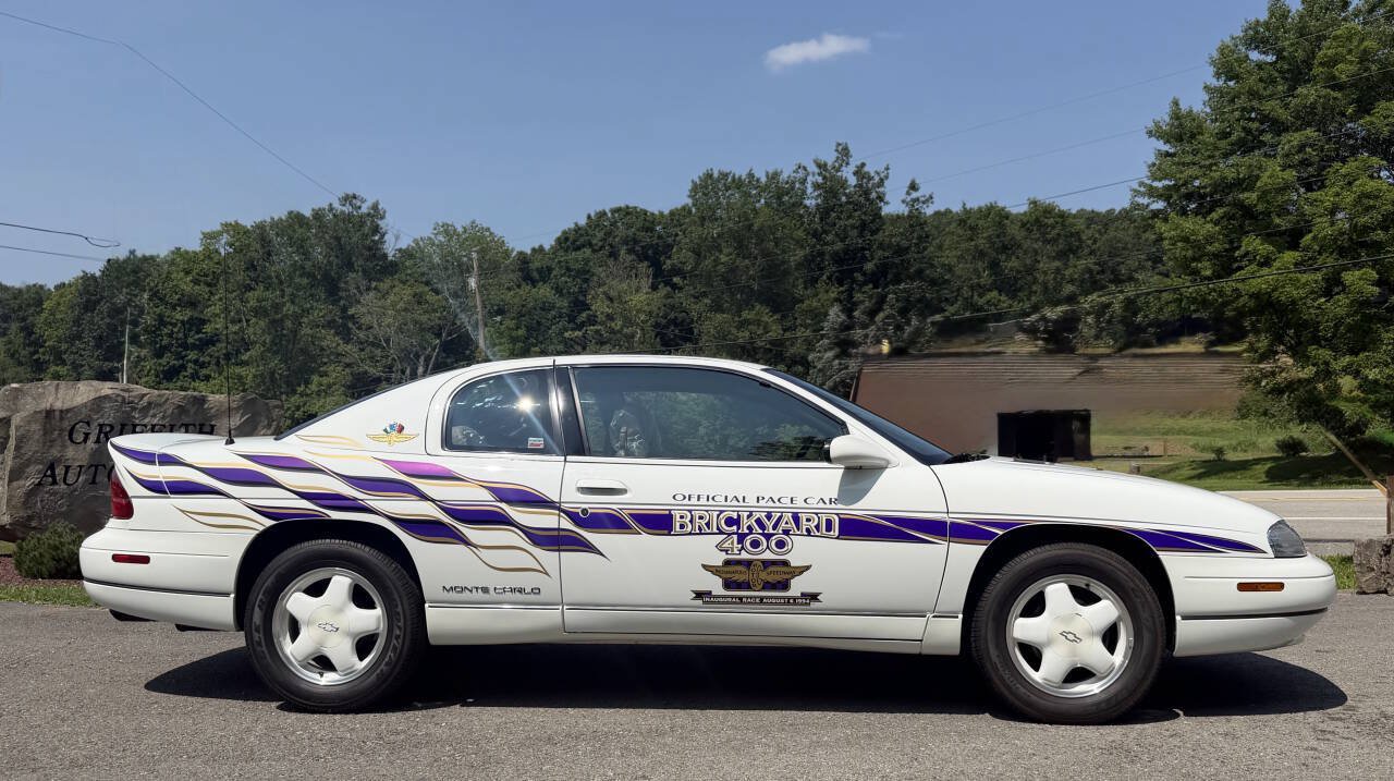 Used 1995 Chevrolet Monte Carlo Z34 FWD image 3