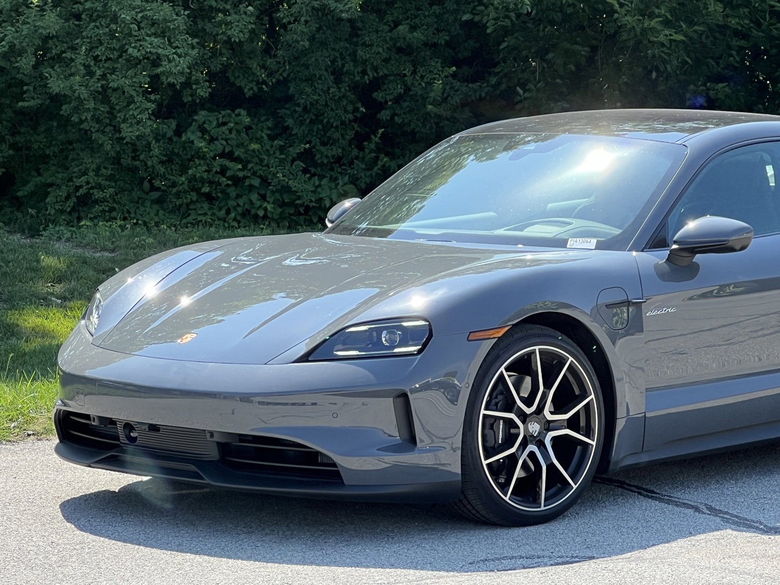 New 2025 Porsche Taycan image 11