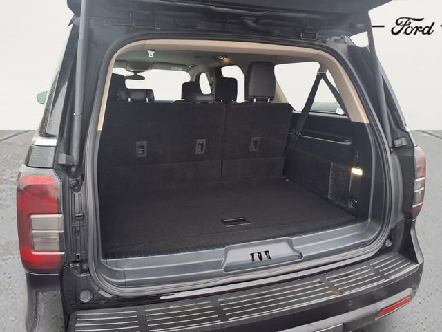 Used 2022 Ford Expedition Max XLT AWD/4WD image 10