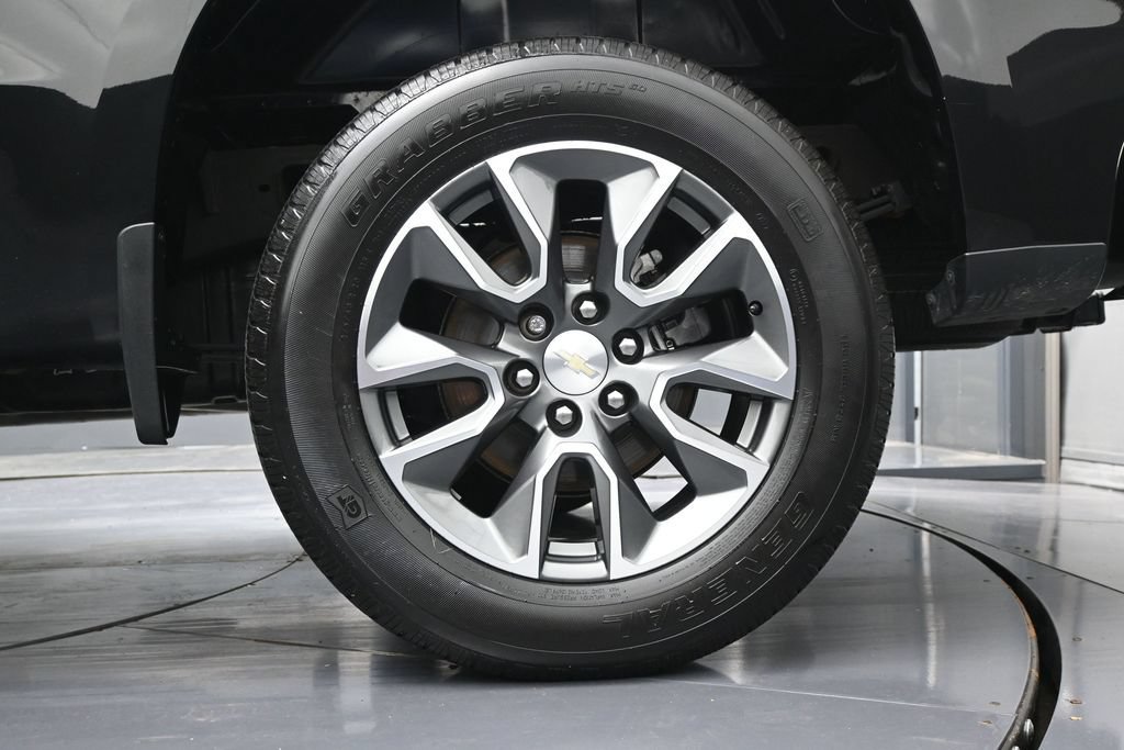 Used 2023 Chevrolet Silverado 1500 LT AWD/4WD image 14
