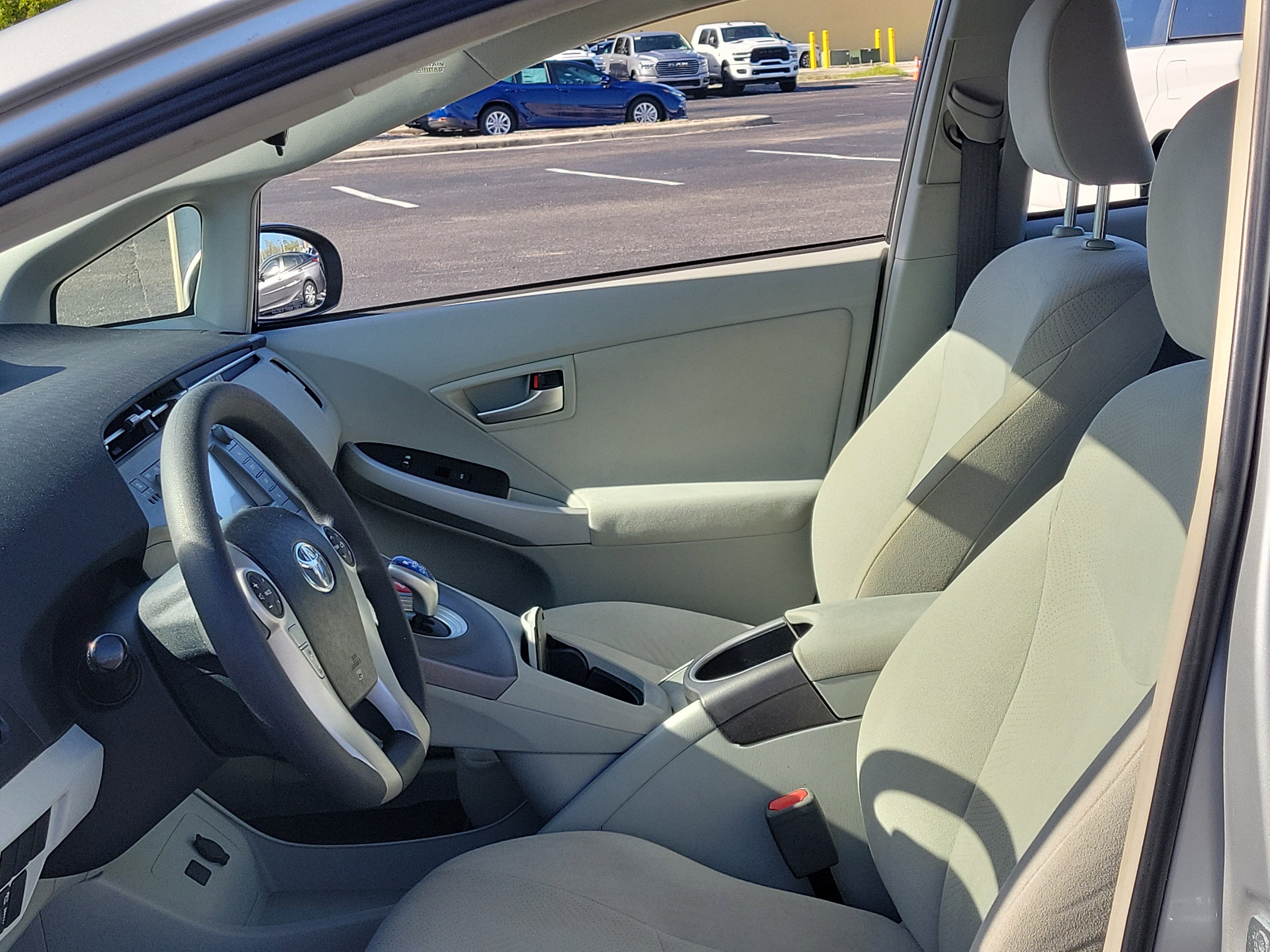 Used 2015 Toyota Prius Two FWD image 20