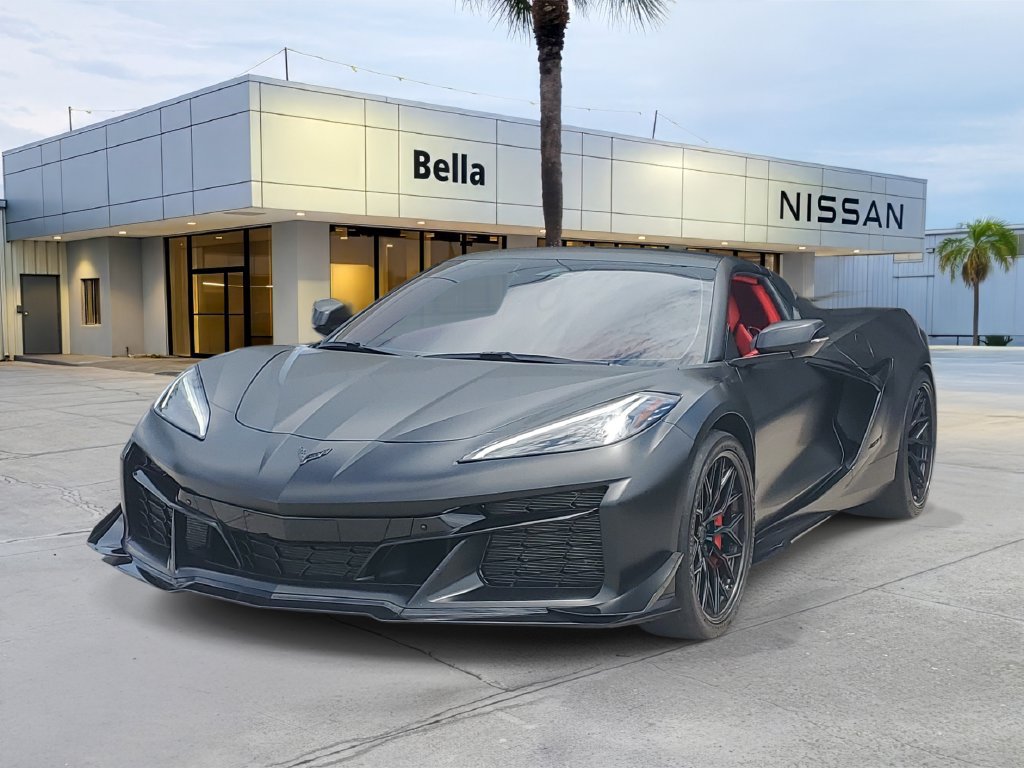 Used 2024 Chevrolet Corvette Z06 w/ Z07 Performance Package RWD image 1