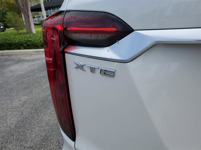 Certified 2025 Cadillac XT6 Premium Luxury FWD image 35