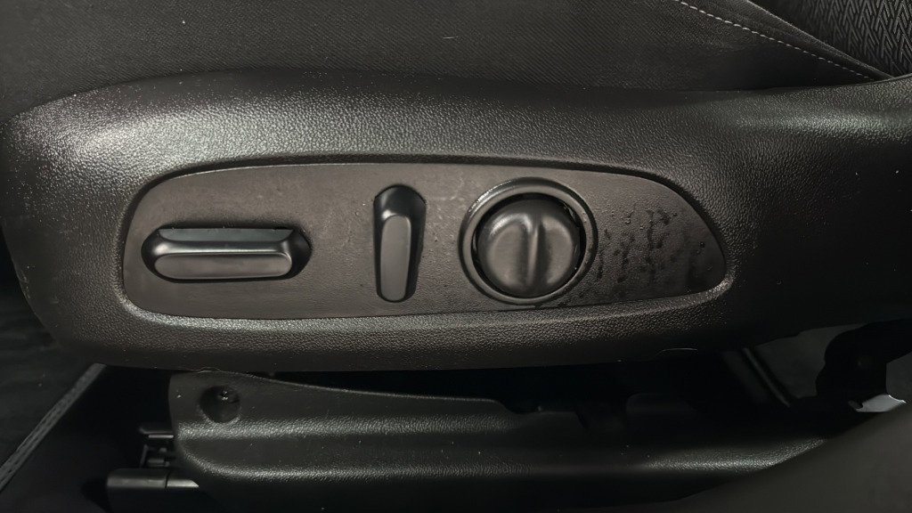 Used 2018 Buick Regal Preferred image 18