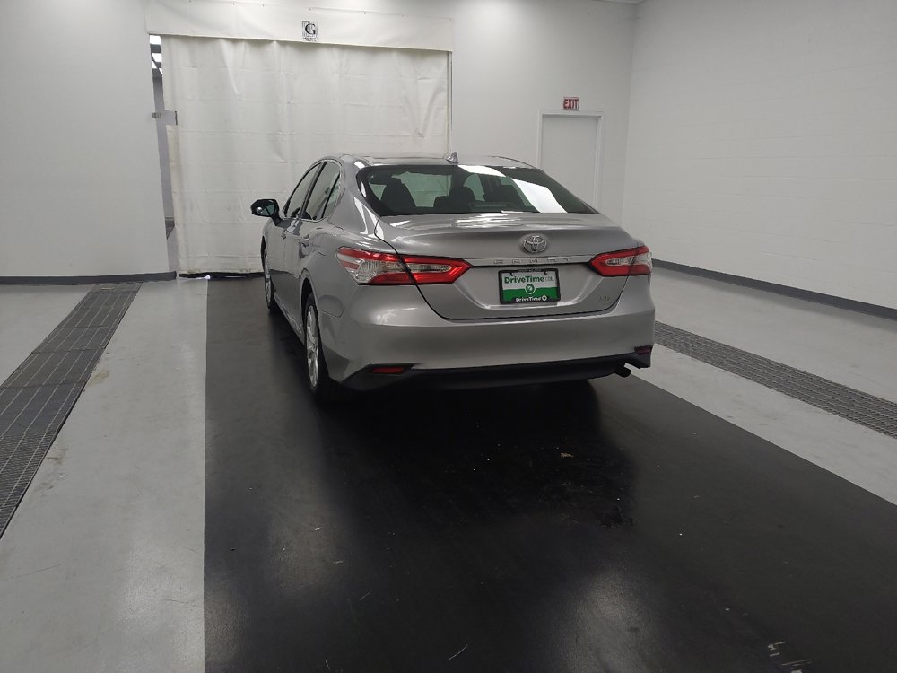 Used 2019 Toyota Camry LE image 6