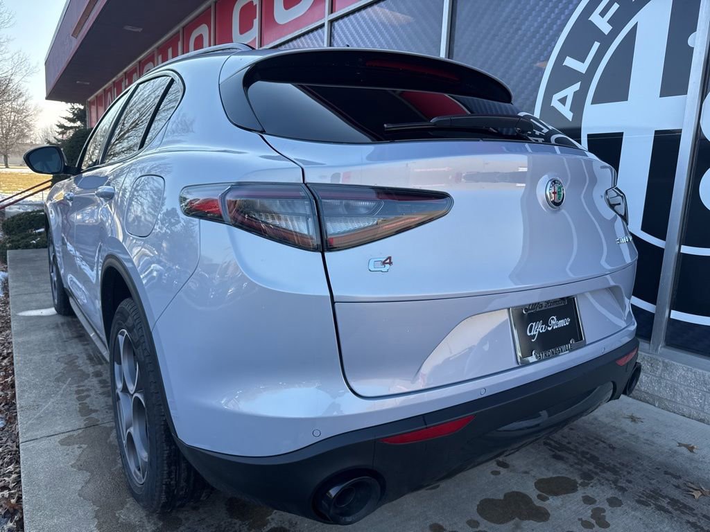New 2026 Alfa Romeo Stelvio Sprint image 8