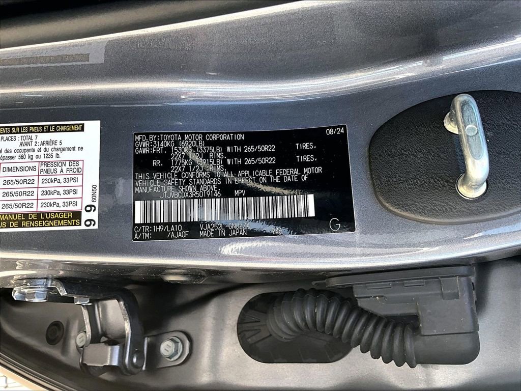 Used 2024 Lexus GX 550 w/ Accessory Package (Z1) image 26