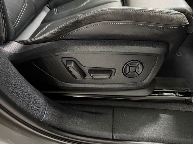 Used 2020 Audi Q3 2.0T Premium Plus w/ Premium Plus Package AWD/4WD image 25