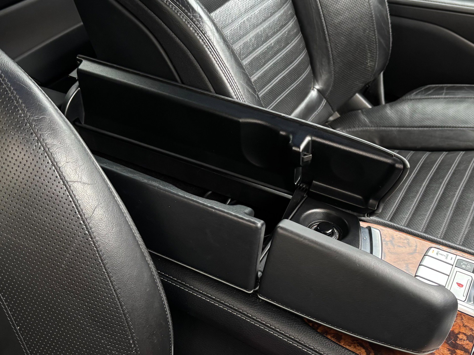 Used 2014 Mercedes-Benz SL 550 image 27